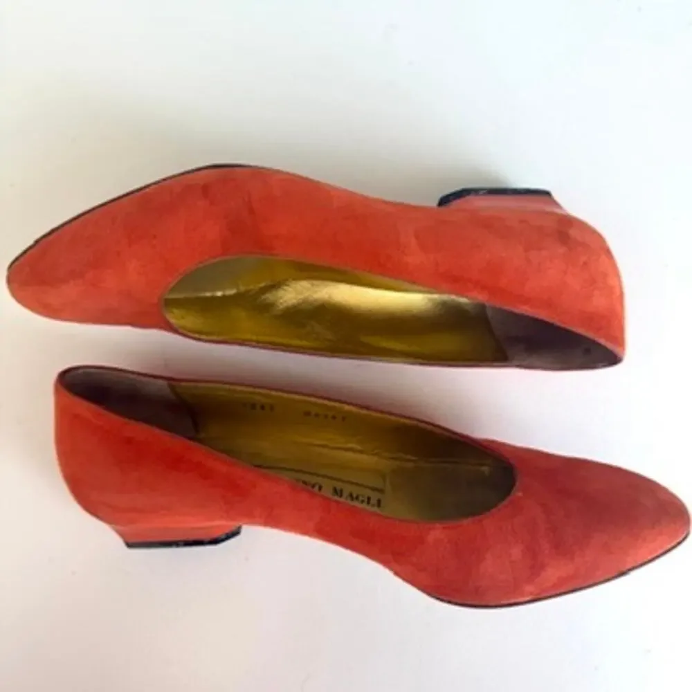 BRUNO MAGLI Suede Pumps Vibrant Orange Low Heel Made in Italy Vintage 7B Classic